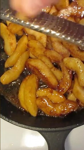 FRIED APPLES 🍏 So YUMMY 😋 #food #fruit #apple #recipe