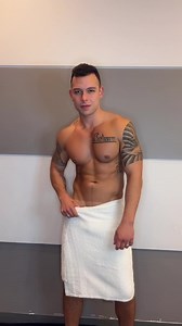 Make it! 💥 @nick.masc #andrewchristian #trophyboy #gay #boys