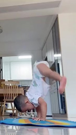 The diaper dancing king is practicing …. #dance #dancer #dancing #diaper #baby #king