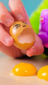 950K views · 4.1K reactions | Fun time with eggs! 藍 | SMOL | Facebook