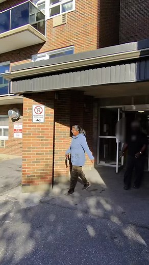 Bought his broken iPhone 14 pro max #phoneflipping #business #iphones #buyandsell #facebookmarketplace | celltoryan