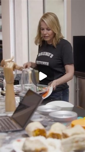 Chelsea Handler on Instagram: "Yes, Chef."