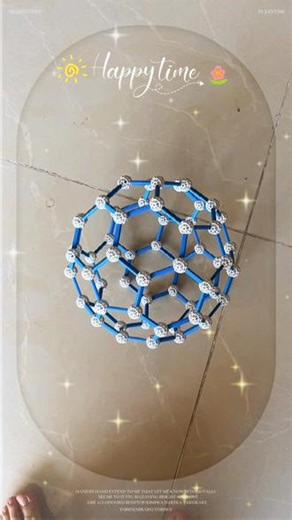从一块块零件到完美足球⚽️小朋友用Zometool亲手拼出来啦！几何结构 空间思维，边玩边感受数学之美～专注又投入，成就感直接拉满！高颜值益智教具，越玩越聪明✨ #Zometool#Zometool创造大师#Zometool教具#Zometool空间思维#数学启蒙@Zometool