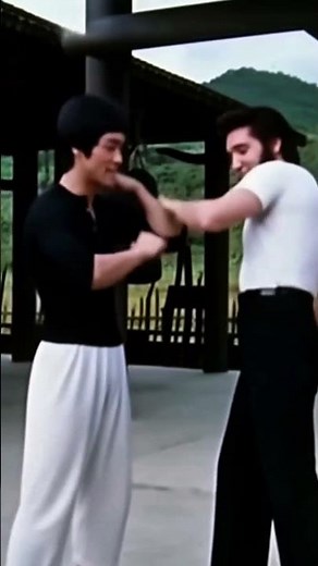 Bruce Lee Teaches Elvis Presley Jeet Kune Do 👊