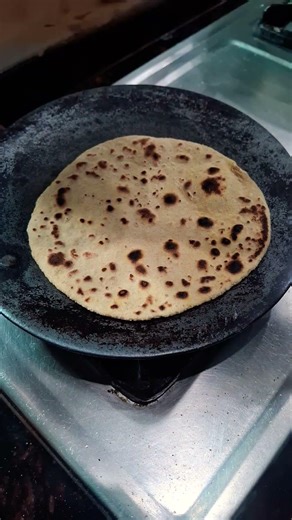 Roti Gin Kar Nahi Bnana Chahiye | Bina ginti kre roti bnao #motivation #food #roti#neetukitchenqueen
