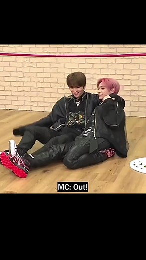 Felix's Flexible Moves in Leather Pants | Stray Kids Compilation