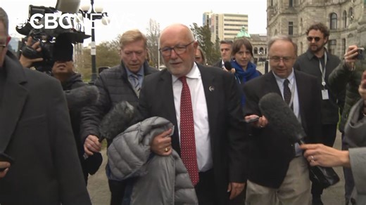 BC premier meets US Ambassador Hoekstra in Victoria