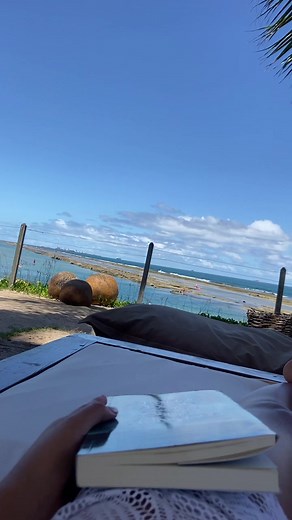 descobrem os segredos do universo #aristotelesydantelibros #portuges #brasil #praia #booktok #parati #librosrecomendados #benjaminaliresáenz