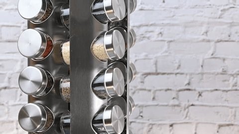 clip-4024147475-video-spice-mix-glass-jars