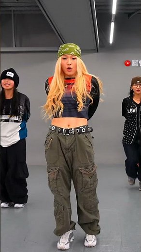 clean locking dance🔒✨ #lockerzee #choreography