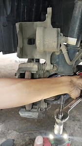 147K views · 810 reactions | how to remove a stuck brake caliper pin #reels #car #mechanic #automotive | Kang Mus | Facebook