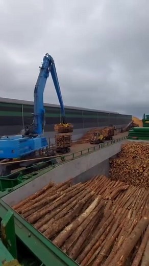 2.5K views · 24 reactions | Terex Fuchs Material Handler Equipment | SEA LOVER | Facebook