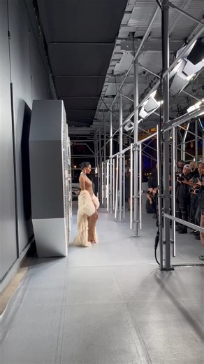 Indya Moore stuns at the Swarovski flagship store opening. 🙌 | PeopleStyle