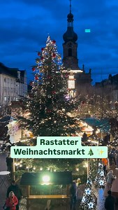 🎄✨ Taucht ein in die magische Welt des #RastatterWeihnachtsmarkts auf dem Marktplatz! Bis zum 23. Dezember erwarten Euch unvergessliche Momente voller Freude und Festlichkeit! ✨❤️ 🍽️ Verwöhnt Euren Gaumen mit köstlichen Leckereien und entdeckt zauberhaftes Kunsthandwerk und Geschenkideen. 🎁✨ Unsere liebevoll gestalteten Wechselhütten bieten eine Vielzahl an selbstgemachten Schätzen! 🏠💫 🎶 Jeden Tag erwartet euch ein abwechslungsreiches Bühnenprogramm, das Eure Herzen erwärmt. Für die kleine