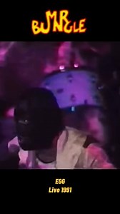 70K views · 1.3K reactions | Chaos, jazz, metal, and absolute unpredictability—Mr. Bungle’s Egg live in 1991 is everything you’d expect and more. Raw energy, technical insanity, and Mike Patton at his wildest. If you’ve never seen this era of Bungle, you’re in for a ride. Buckle up and let the weirdness wash over you. 勞 #mrbungle #mikepatton #liveperformance | Kimchi Boyo Plays Guitar | Facebook