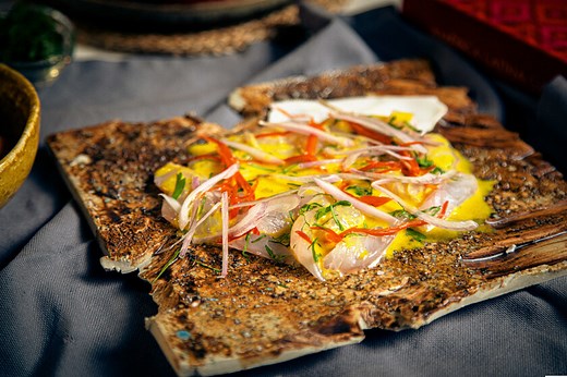 Tiradito al ají amarillo: la receta peruana clásica, según el chef limeño Virgilio Martínez