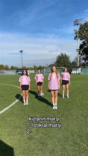 sude şentürk on Instagram: "geldi saygı duruşu 🫡"