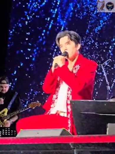 Dimash Qudaibergen - moments of SOS, Barcelona Stranger solo concert, 11/08/2025 [FANCAM] Divinely beautiful.. #dimash #Димаш #迪玛希 #迪瑪希 #디마쉬 #ディマシュ #ዲማሽ #دیماش #dq #dears #דימאש #dimashkudaibergen #dimashqudaibergen #Stranger #concerts #barcelona #spain #dimashsos | Dia Linwen