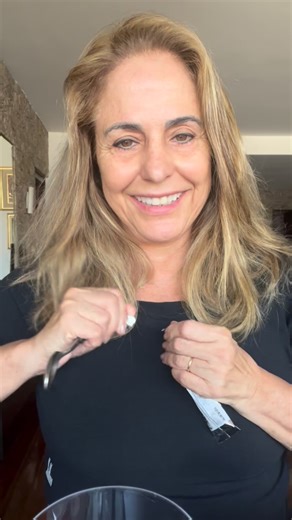 RAQUEL MORGADO/ Saúde 60+❤️ on Instagram: "Fluid + toda potência em@um@único stick Suplemento de carboidratos e eletrólitos, vitamina C e minerais Digite “sabor” que ajudo você. . . . #hive #hyper_global #behive #saúde #familia"