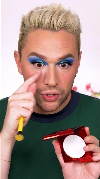 The Power of a WHITE Foundation Powder! 🔥 Makeup Tips!