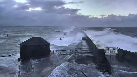 🎥 Our live cam around 6.30am today 🌊 Strong winds continue to create stormy seas, with large breaking waves. If you're heading to the coast, stay well back from the water's edge. Big waves crashing over cliffs, sea walls and piers can wash you out to sea. If you see someone in trouble, dial 999 for the Coastguard #BeCoastSafe Watch live safely from home: https://www.porthcawl-lifeboat.co.uk/live-streaming/ #RespectTheWater | Porthcawl RNLI Lifeboat