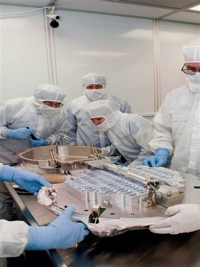 NASA Flew Past a Comet and Brought Its Dust Back to Earth