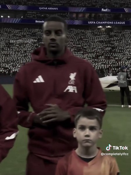 Alexander Isak's Stunning Goal Against West Ham