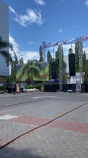 SURABAYA MUSIC EXPO🔊 #smex #lamorenaaudiojombang #soundindonesia🇮🇩 #sinarbajaelectric #rhyme #rhymeaudiosurabaya