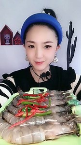 Yummy eating pickled raw shrimps, raw prawns and dissert | Harina Eating