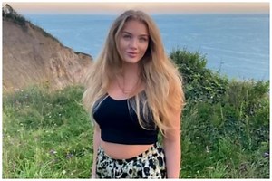 Sheffield OnlyFans star used to survive on universal credit but now earns £10k a month