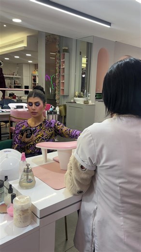 Nail Tech Tips for Unique Designs and Trends