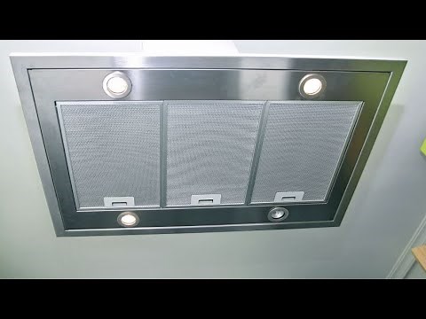 Replacing a halogen lamp in an extractor fan - Bricomania