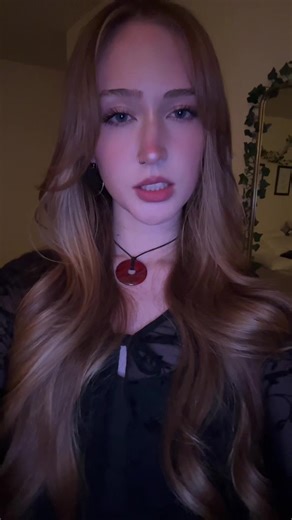 molly 🌲 (@mollyxmitchell)’s videos with original sound - _alt.music_