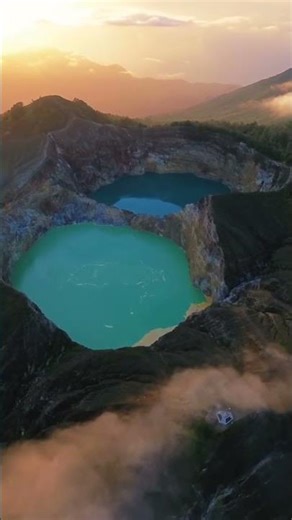 This Volcano Hides 3 Magical Lakes! 🌈🌋 #KelimutuLakes #Indonesia#explore #explore #nature #viral
