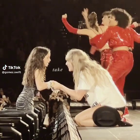 Taylor Swift's Most Adorable Moments on Stage