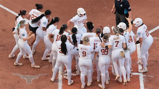 Texas beats Texas Tech in Game 3 to win first WCWS title