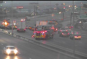 230 crashes, 2 involving police, reported in San Antonio as major highways, roads iced over Tuesday