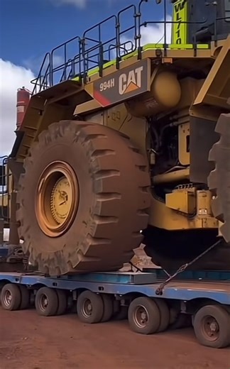 16K views · 334 reactions | Spotted  - Legend of the West  Athol Martin from Mactrans Heavy Haulage - an old hand of the heavy haulage game and their longest-serving employee. For Athol, moving big gear is just another day on the job. This time it’s a Caterpillar 994H Wheel Loader, parked up and ready to roll on a Drake 11x8 with 2x8 Dolly. Now that’s how the legends do it.  #DrakeTrailers #HeavyHaulage #Mactrans #BuiltToLast #DrakeInAction | The Drake Group | Facebook