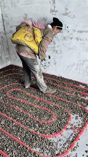 Underfloor Heating Installation with Gravel Layer