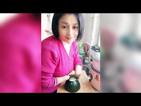 How to Hold the Knife for Kitchen Work With No Arms | DBE Amputee Lady