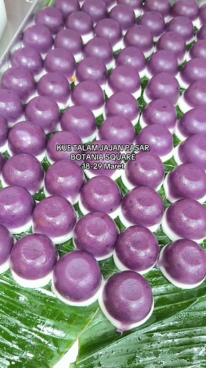 Bazaar Kue Talam di Botania Square