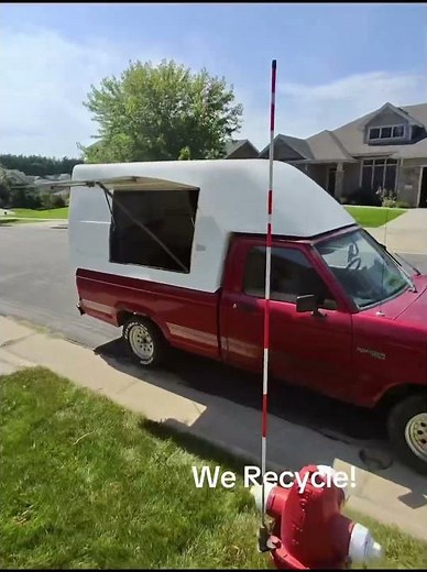 Being a friendly neighbor!￼