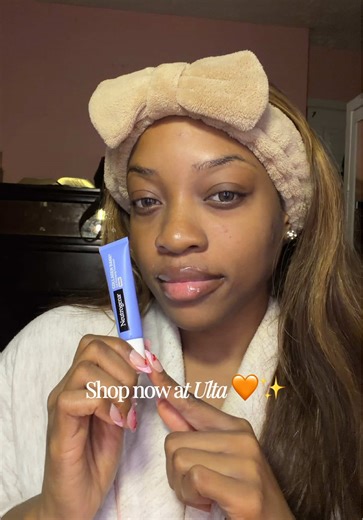 Achieve Fuller Lips with Neutrogena's Collagen Bank Treatment