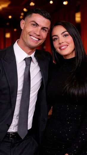 Use the edit icon to pin, add or delete clips.