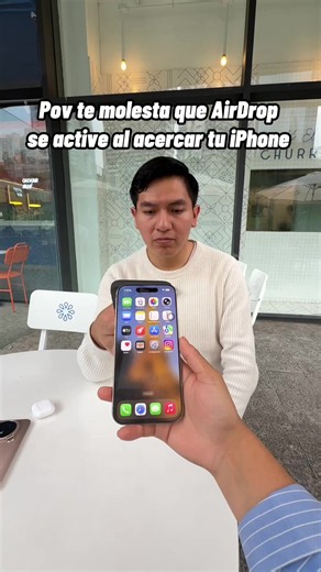 Pov te molesta que AirDrop se active al acercar tu iPhone con otro iPhone #apple #airdrop #tecnologia #lifestyle #lifehack
