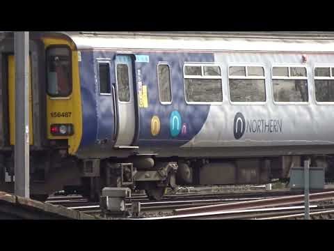 The Class 156 'Super Sprinter' NORTHERN No.156487 was leaves from Platform Six at Carlisle.