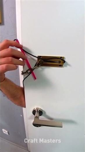 A Basic Lock That Thieves Don’t Expect! 🤯🛑 #safetyfirst #lifehack