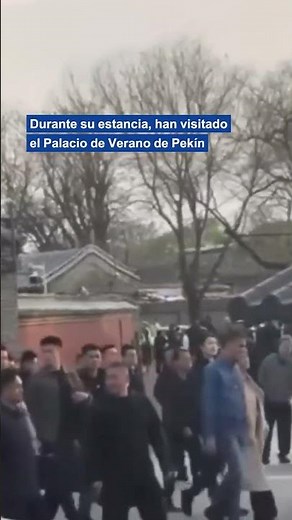 SÁNCHEZ y BEGOÑA GÓMEZ VISITAN el PALACIO de VERANO en su VIAJE a CHINA