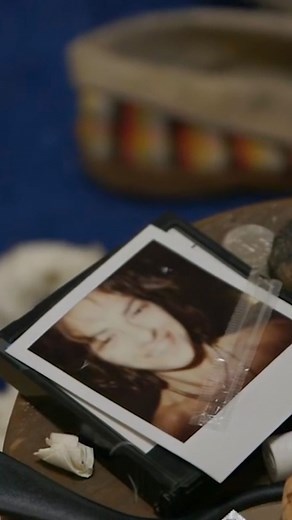 Tate on Instagram: "‘Art is for feeling not for looking.’ - Tracey Emin 🎆 Happy birthday Tracey Emin! Known for her powerful autobiographical artworks, Emin uses a range of media, from needlework and drawing to sculpture, film, photography and neon text. In this interview from 2015, Emin talks about the story behind her iconic artwork ‘My Bed’ and the dark emotional place it emerged from. Emin originally created the work in 1998, and here reflects on the piece’s return to Tate Britain in 2015 a