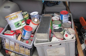 AWS-Mobile in Bad Cannstatt: Schadstoffe und Wiederverwertbares abgeben